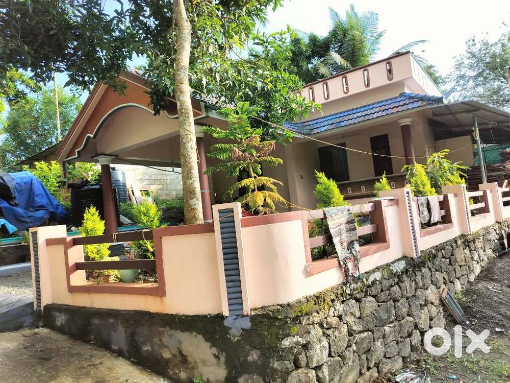 Vazhoor.4.centum.veedum.12.lakh