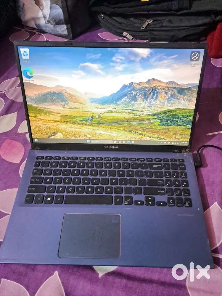 ASUS vivobook laptop 512GB SSD