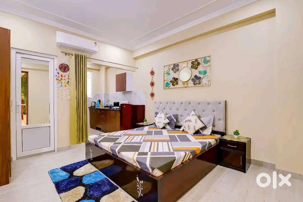 Premium PG for Boys/Girls in sector 47 Best Connectivity