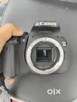 Conon 700D