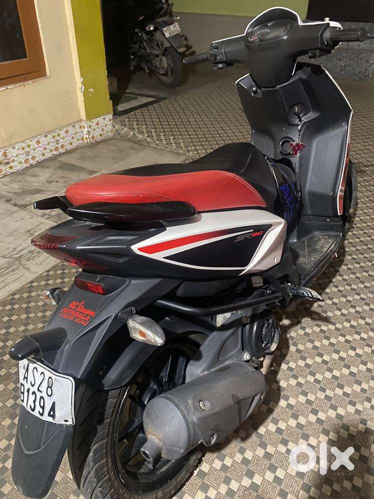 Aprilia sr 150