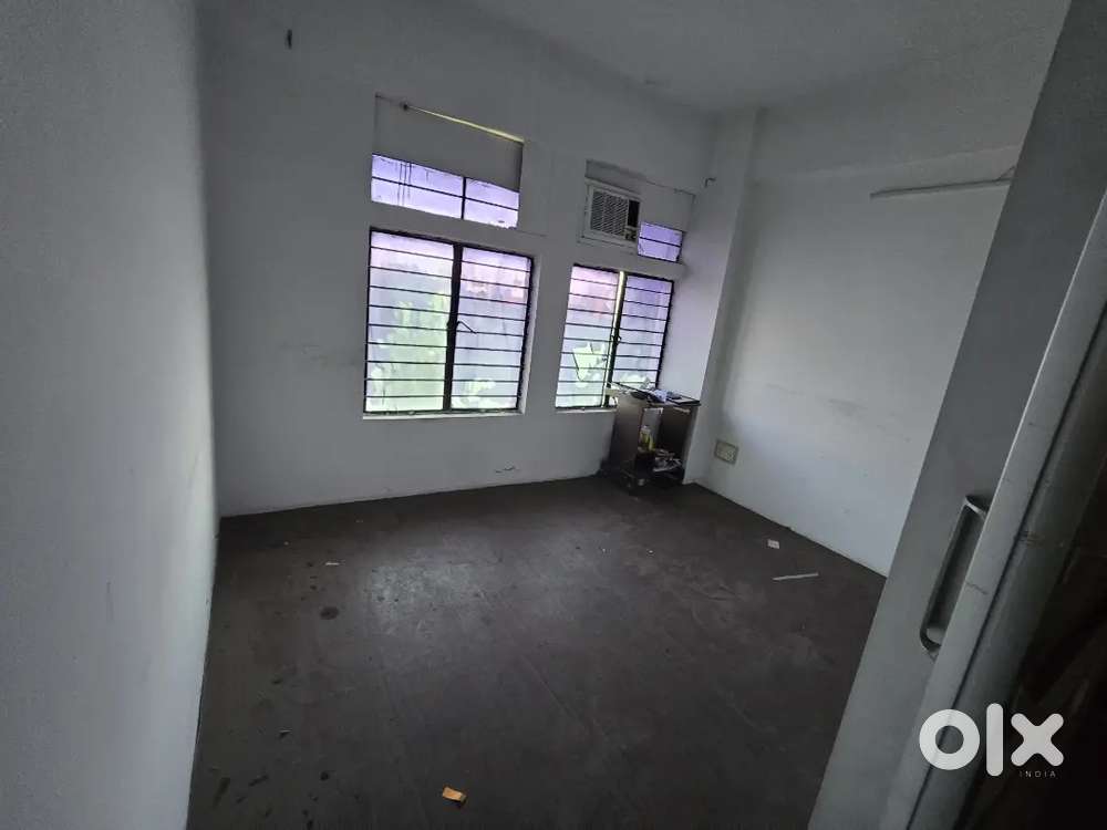 Affordable 255 Sq. Ft. Office Space in Prime Location