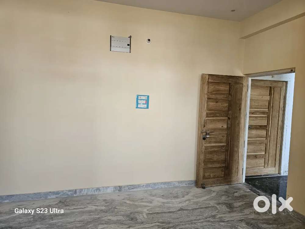 2 BHK Spacious Flat for Rent – Jakariyapur, Near Trinity Global School