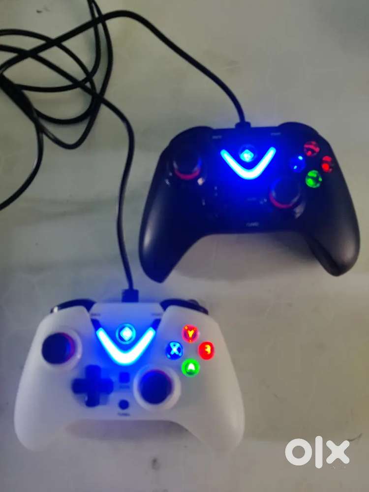 Cosmic Byte USB controllers
