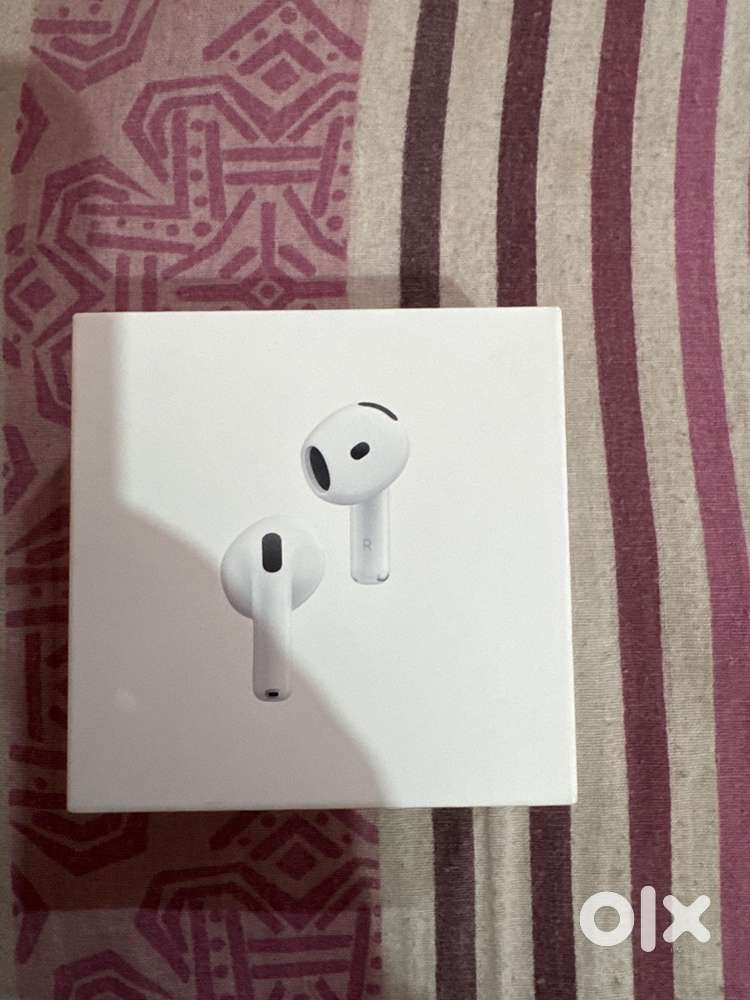 Apple/ AirPods 4 with Active Noise Cancellation