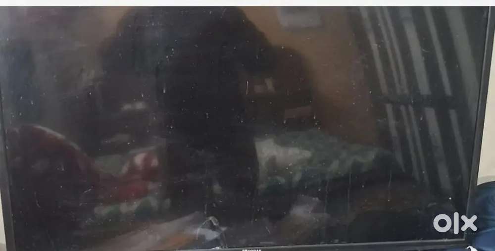 कोडेक 4k l e d fully not working due to  display little creck withbill