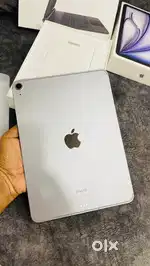 Ipad Air M2 wifi with cellular 25days old 128Gb plus Apple Keyboard