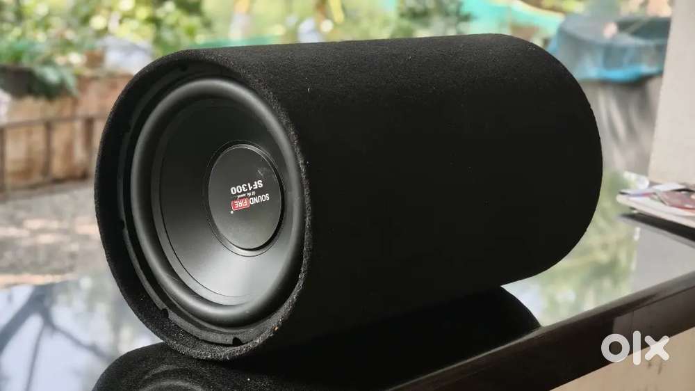 Subwoofer with basstube