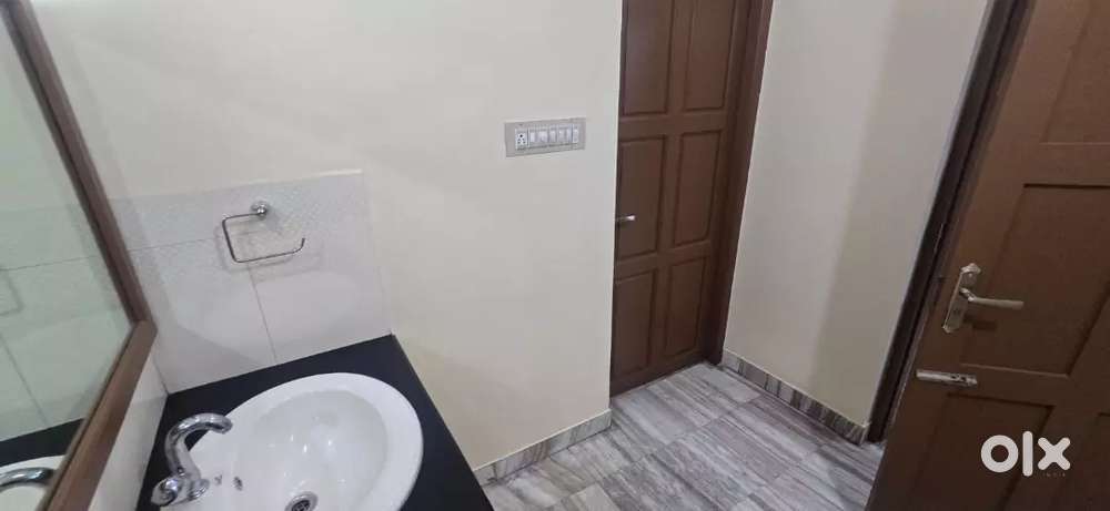 1100 sq. Ft office space rent in panampilly nagar