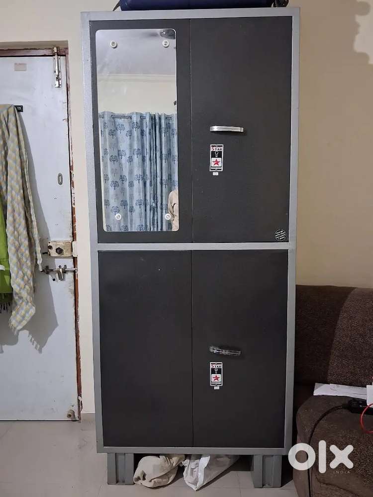Iron wardrobe /almirah