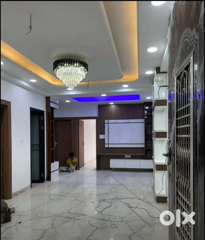 bachelor & family & office