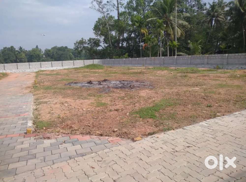 Aluva Nedumbassery road desom kaprassery 4,5,6 cent original land