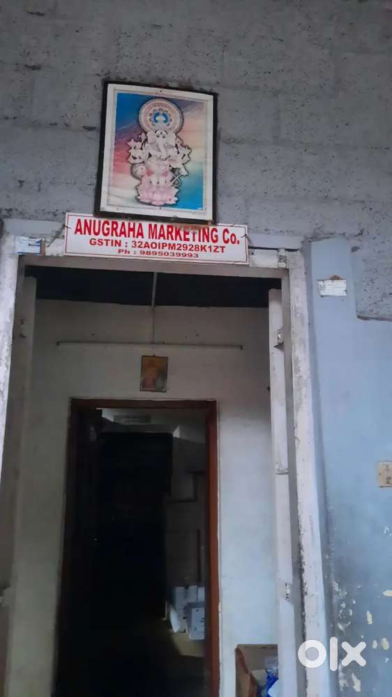 A distribution firm at poojappura wanted delivery van driver