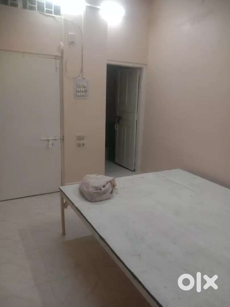 1rk semi furnished builder floor in old subash Nagar