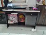 Computer table