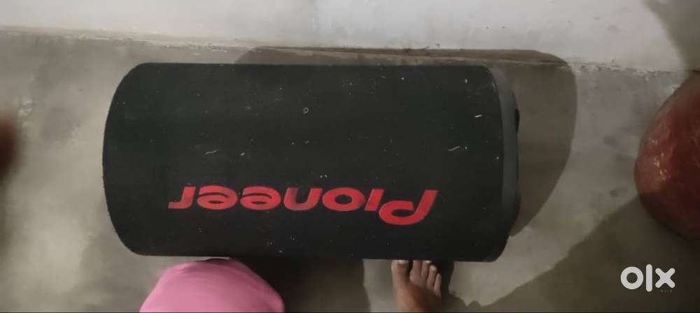 Pioneer subwoofer
