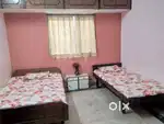 Pg for girls in surat