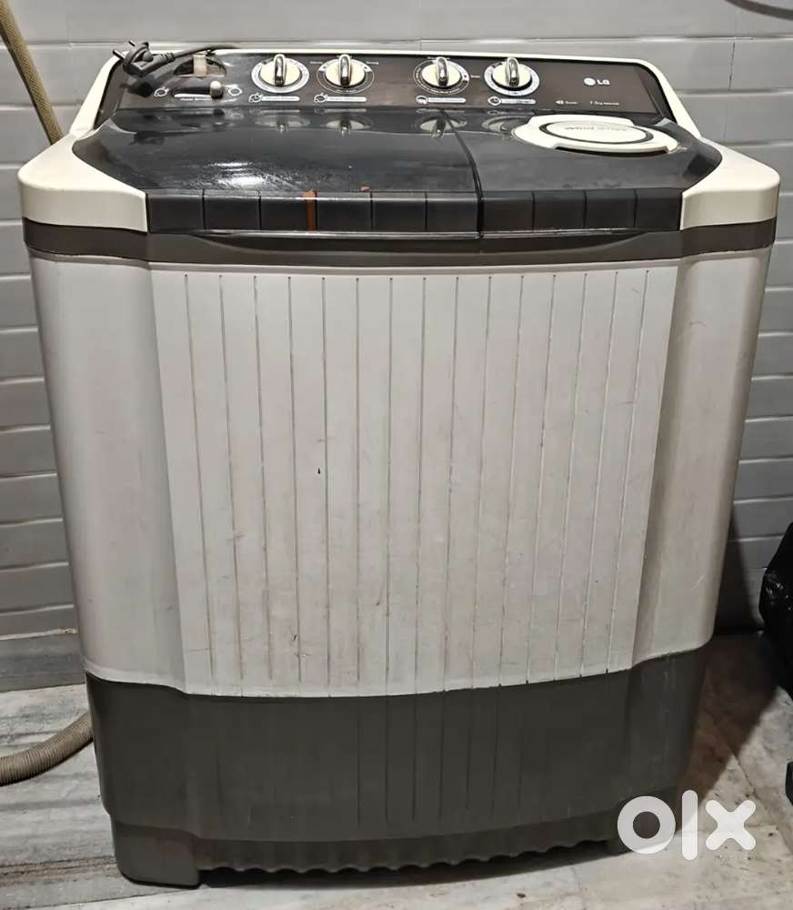 LG WASHING MACHINE 7.5 kg