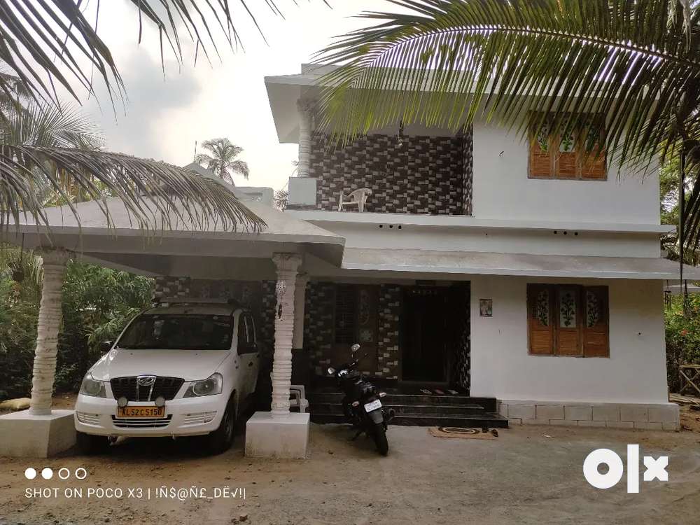 3BHK house and 27 cent land for sale amount negotiable