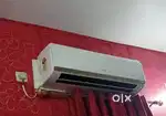 Look like new HITACHI split air conditioners are available for sale