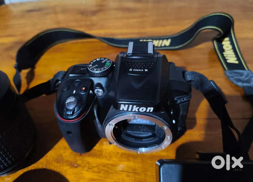Nikon d53 DSLR camera