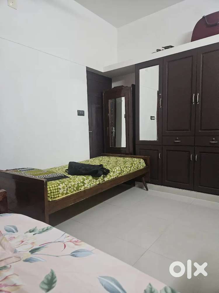 Paying Guest Room Sharing
