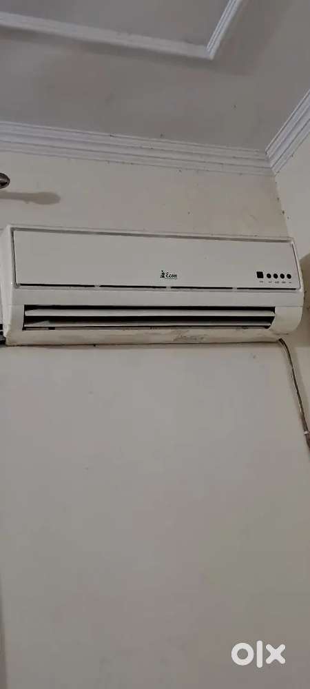 Split AC old