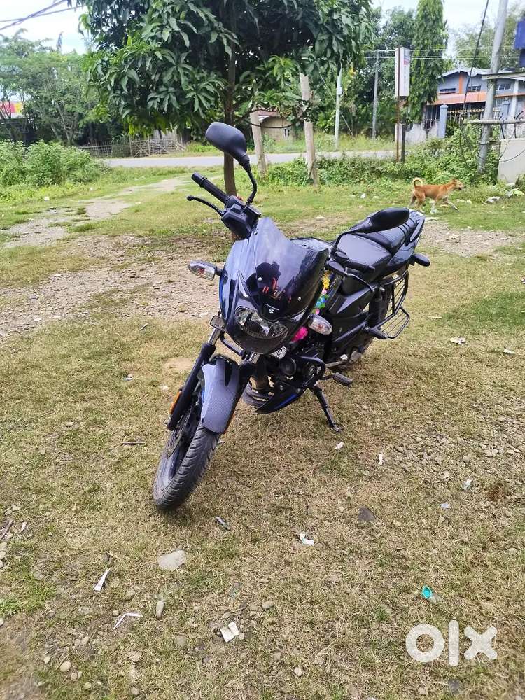 Bajaj pulsar 125 petrol