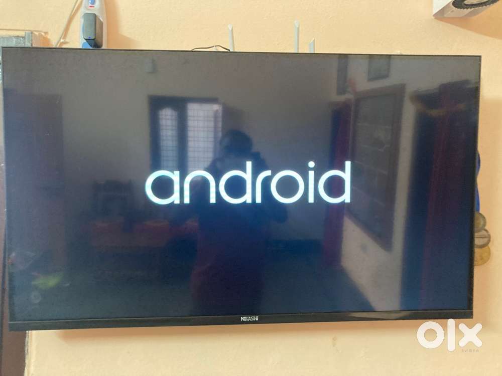 43 inches smart LED TV 5 months old