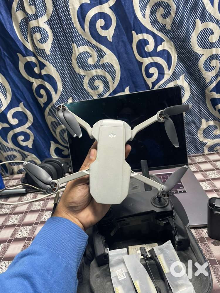 DJI Mavik mini with Fly more combo photography drone