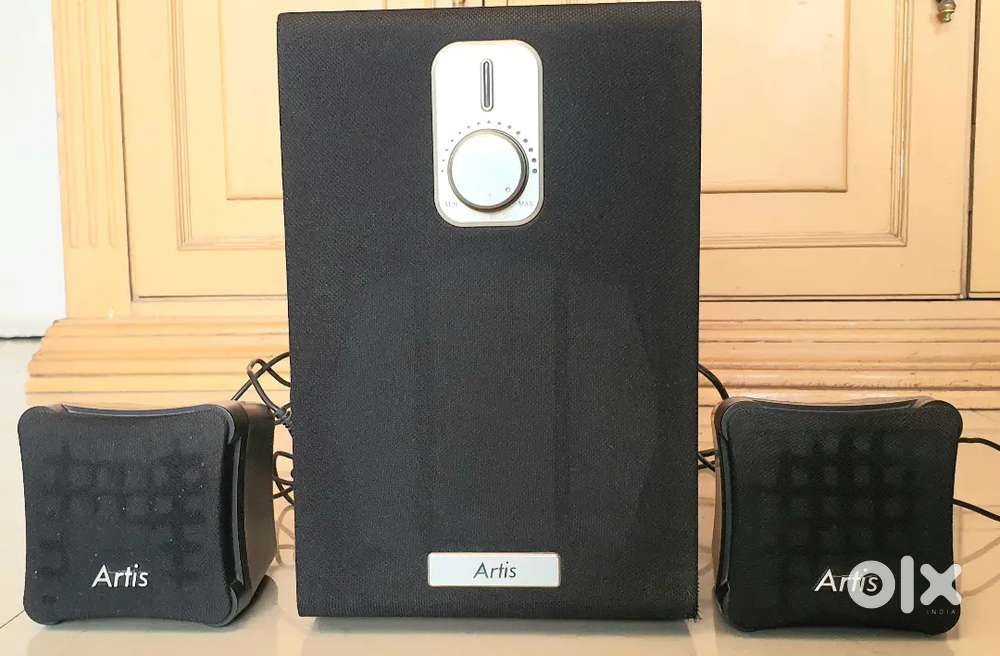 2.1 channel ARTIS multimedia speakers