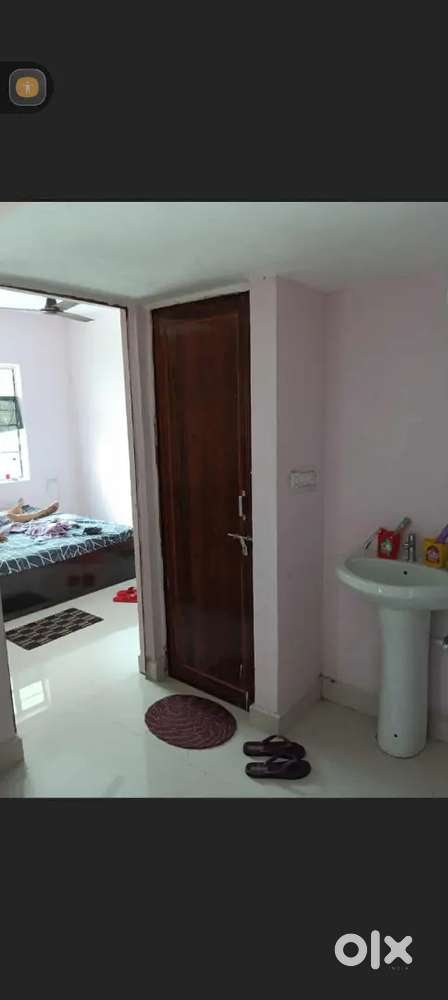 03 Bhk Independent flat available for rent for family & bachelor's.