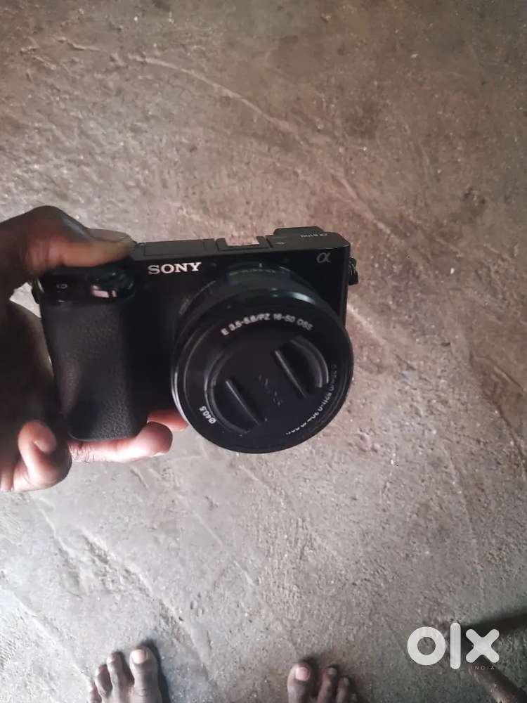 Sony alpha a6100