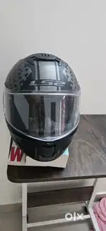LS2 Helmet (L)