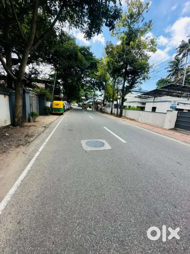 90 CENT COMMERCIAL LAND SALE IN VANCHIYOOR
