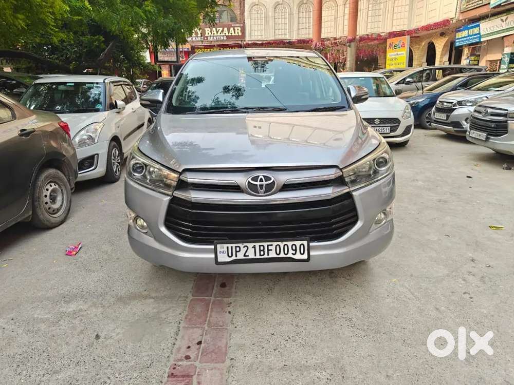 Toyota Innova Crysta 2017 Diesel 2lac Km Driven