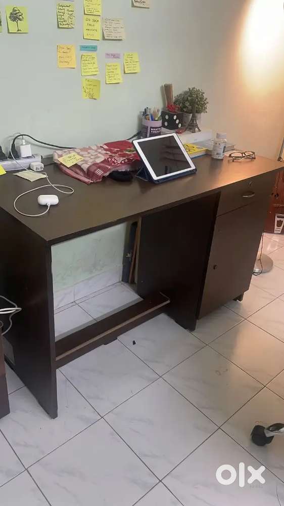 Computer Table