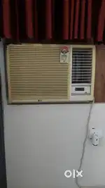 Window AC 1.5 T to sell