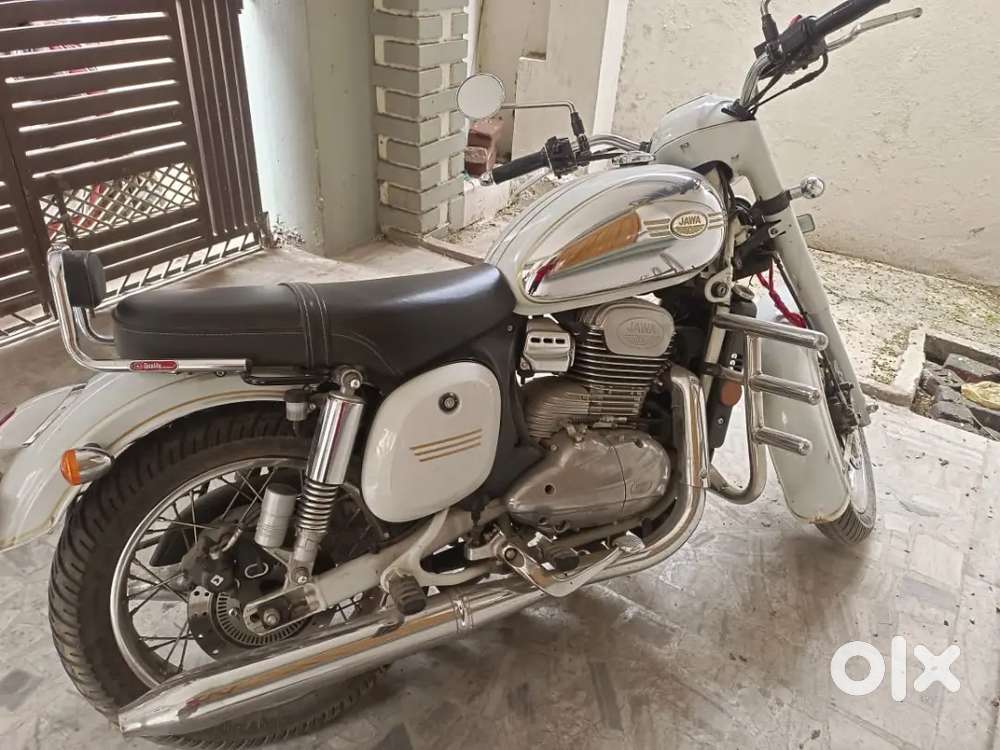 295cc , 30 mileage, 182kg weight