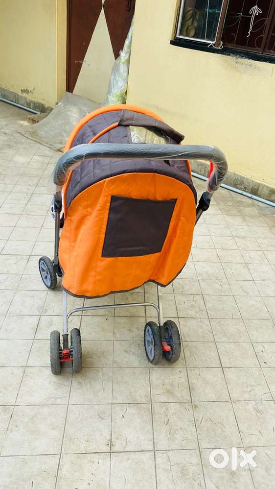Mew Luvlap Baby stroller