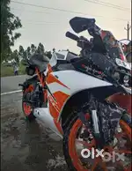 KTM RC 200 with ABS break