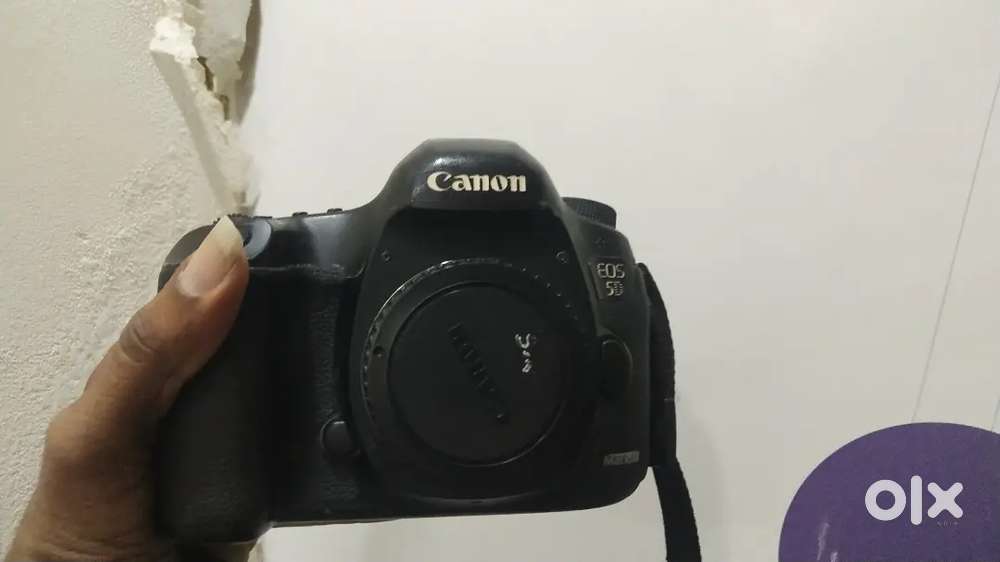 Canon 5D Mark iii camera.