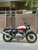 ROYAL ENFIELD INTERCEPTOR 650