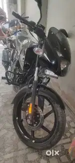 सरकारी कर्मचारी की कम इस्तिमाल बाइक