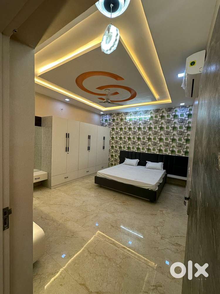 Vrindavan vihar,shantinath nagar corner house