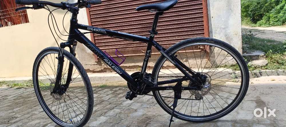 RALEIGH STRADA ELITE HYBRID ROAD BIKE 8×3 ,700 C