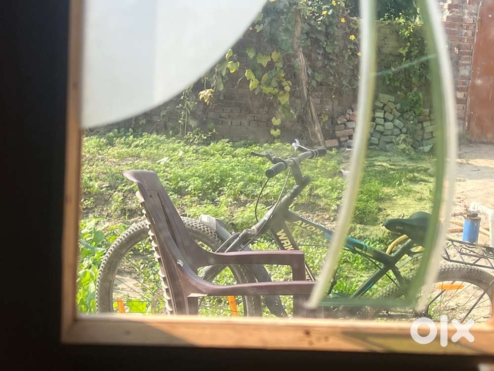 Good condition cycle available in 5k only