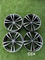 BMW ALLOYS 18 INCHES DIAMOND CUT (GOOD CONDITION)