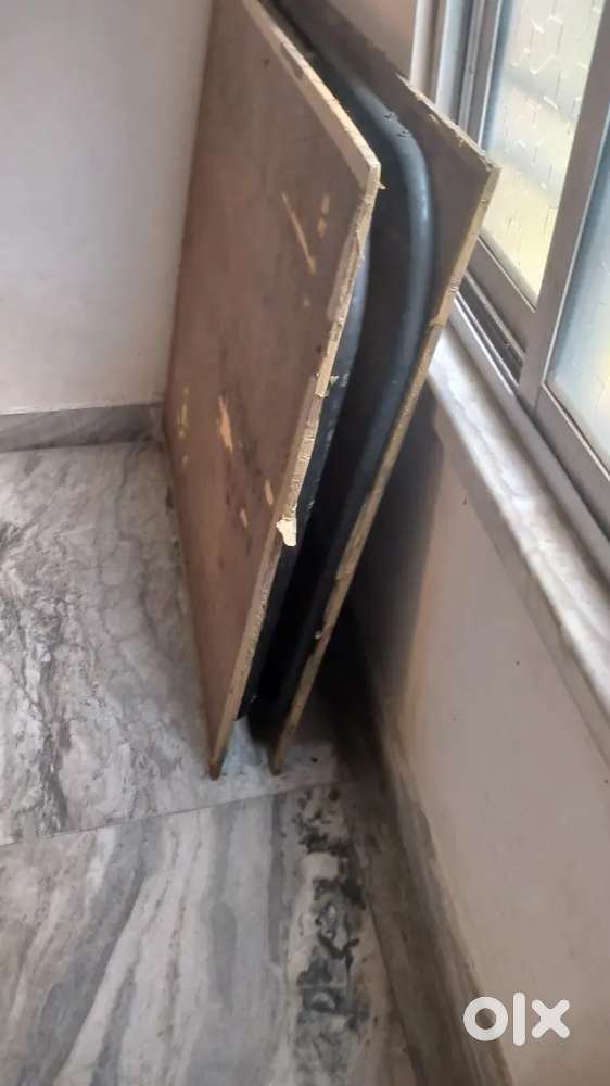 Easy Iron bed for 600