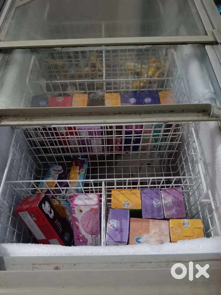 Ice cream freezer